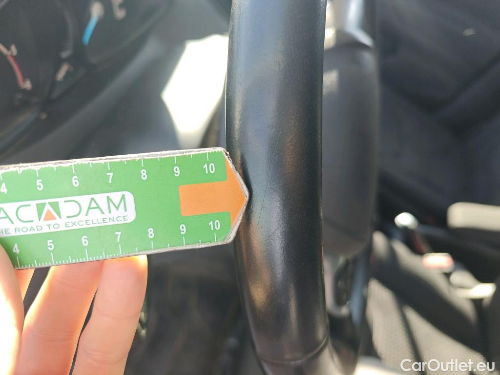  Ford  Transit FORD  Courier/2014/4P/furgón der.turis Van 1.5 TDCi 56kW Trend #59