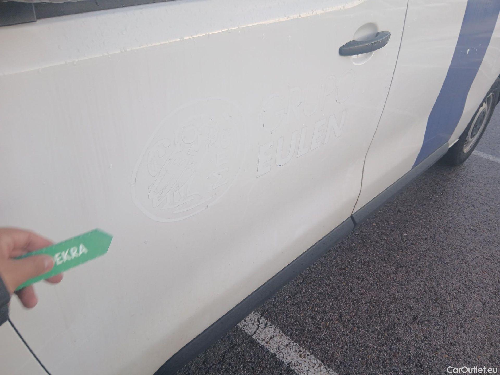  Citroen  Jumpy CITROEN  / 2016 / 4P / furgón Talla M BlueHDi 120 S&S 6v Worker #17