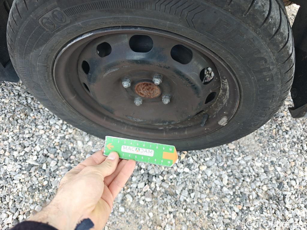  Ford  Transit FORD  Courier/2014/4P/furgón der.turis Van 1.5 TDCi 56kW Trend #73