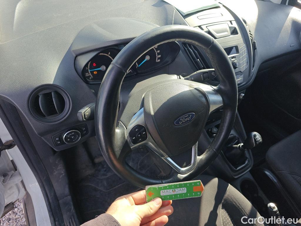  Ford  Transit FORD  Courier/2014/4P/furgón der.turis Van 1.5 TDCi 56kW Trend #57