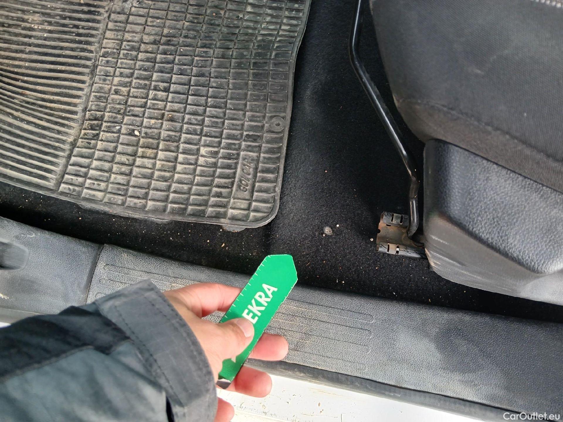  Citroen  Berlingo CITROEN  / 2018 / 4P / monovolumen compacto Talla M BlueHDi 100 S&S LIVE #16