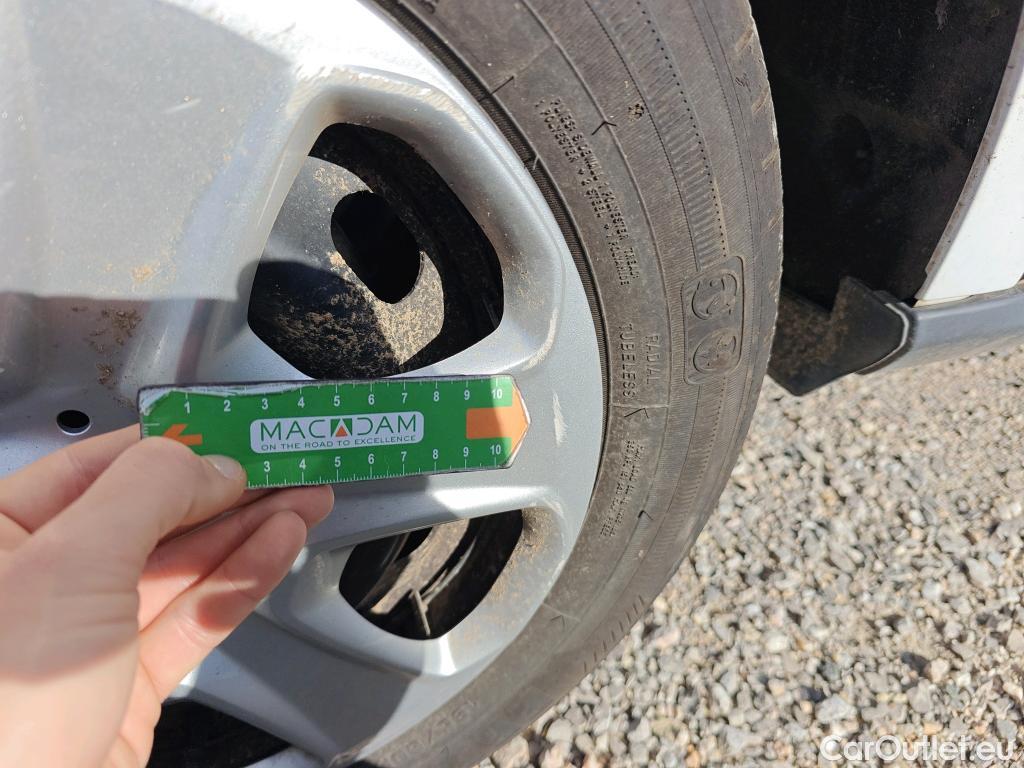  Ford  Transit FORD  Courier/2014/4P/furgón der.turis Van 1.5 TDCi 56kW Trend #68