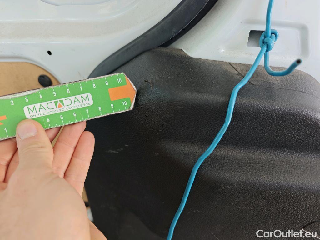  Ford  Transit FORD  Courier/2014/4P/furgón der.turis Van 1.5 TDCi 56kW Trend #88