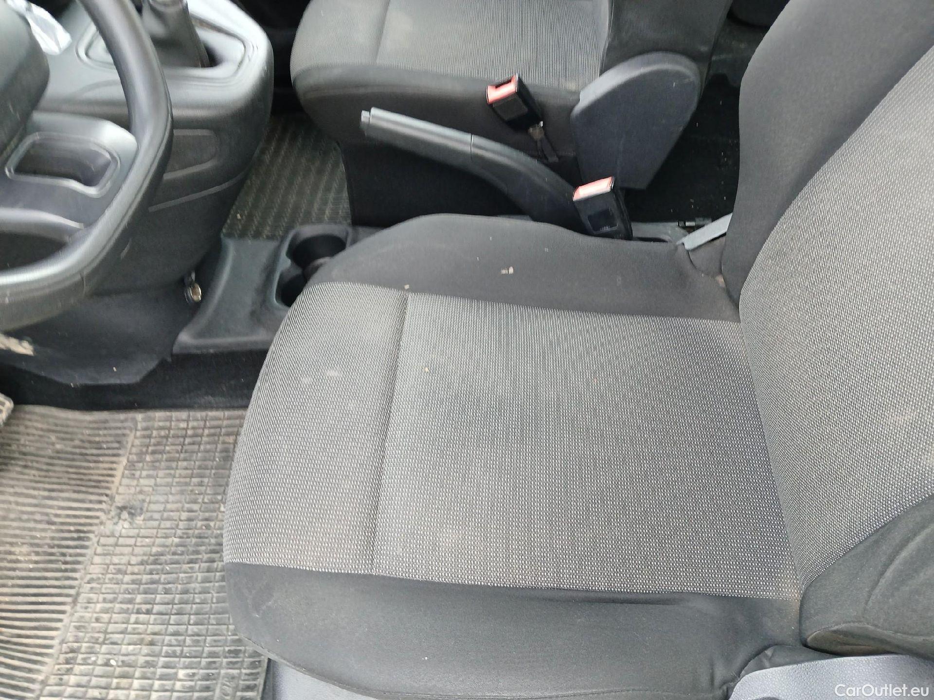  Citroen  Berlingo CITROEN  / 2018 / 4P / monovolumen compacto Talla M BlueHDi 100 S&S LIVE #12