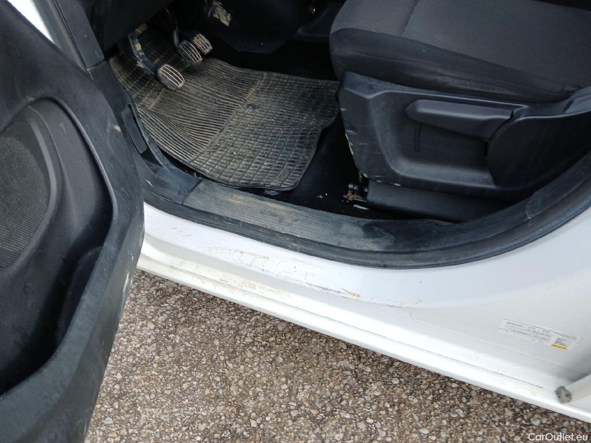  Citroen  Berlingo CITROEN  / 2018 / 4P / monovolumen compacto Talla M BlueHDi 100 S&S LIVE #17