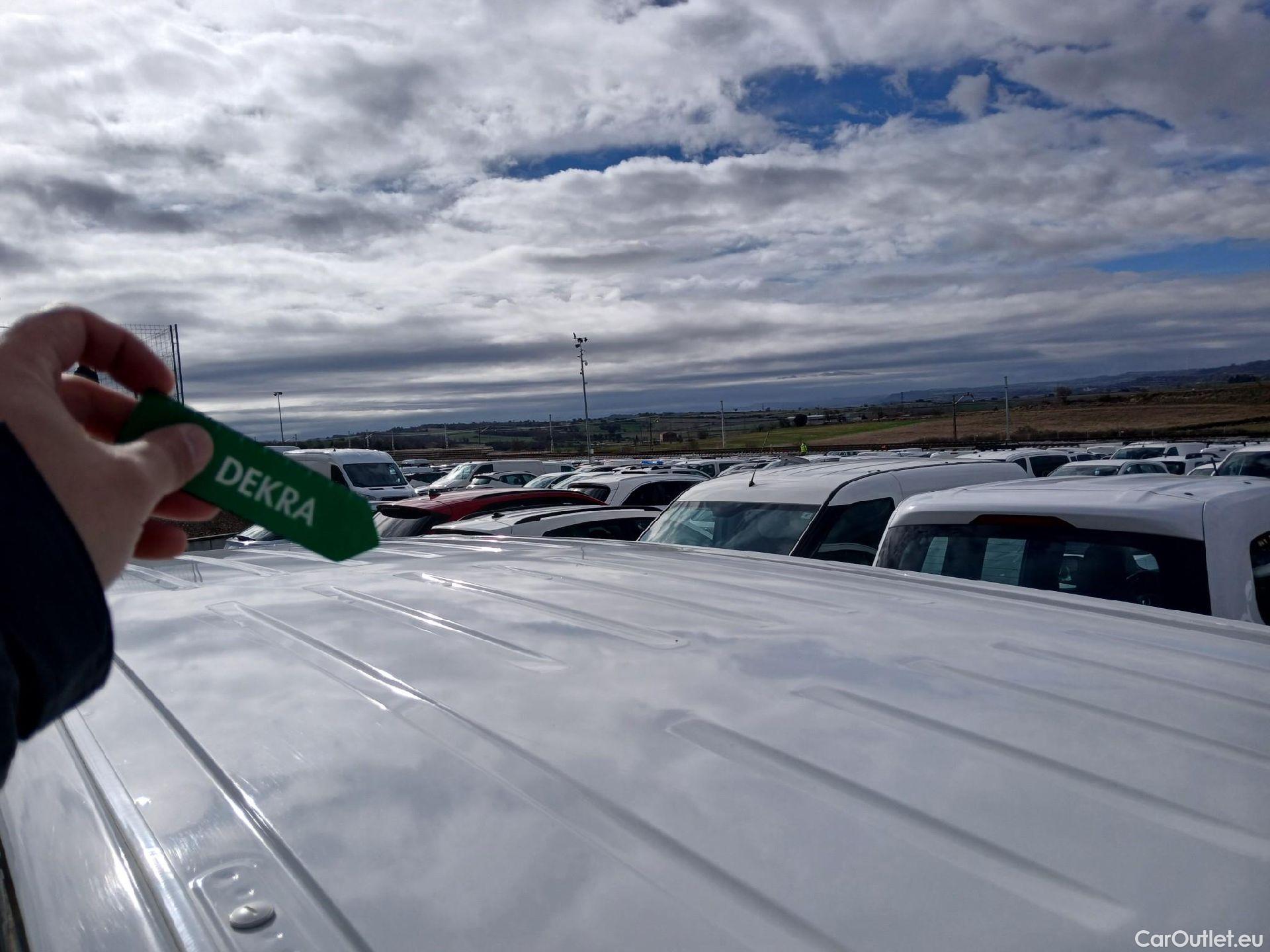  Citroen  Berlingo CITROEN  / 2018 / 4P / monovolumen compacto Talla M BlueHDi 100 S&S LIVE #89