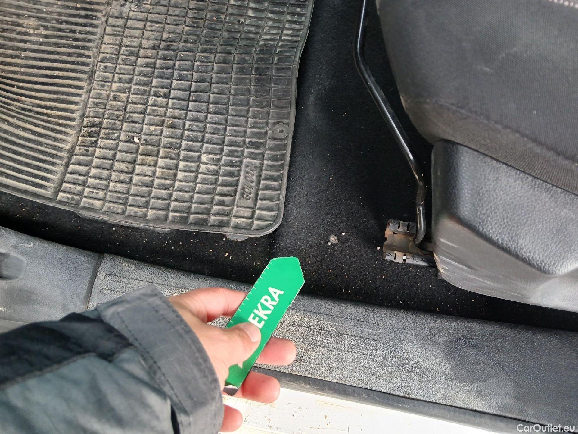  Citroen  Berlingo CITROEN  / 2018 / 4P / monovolumen compacto Talla M BlueHDi 100 S&S LIVE #15