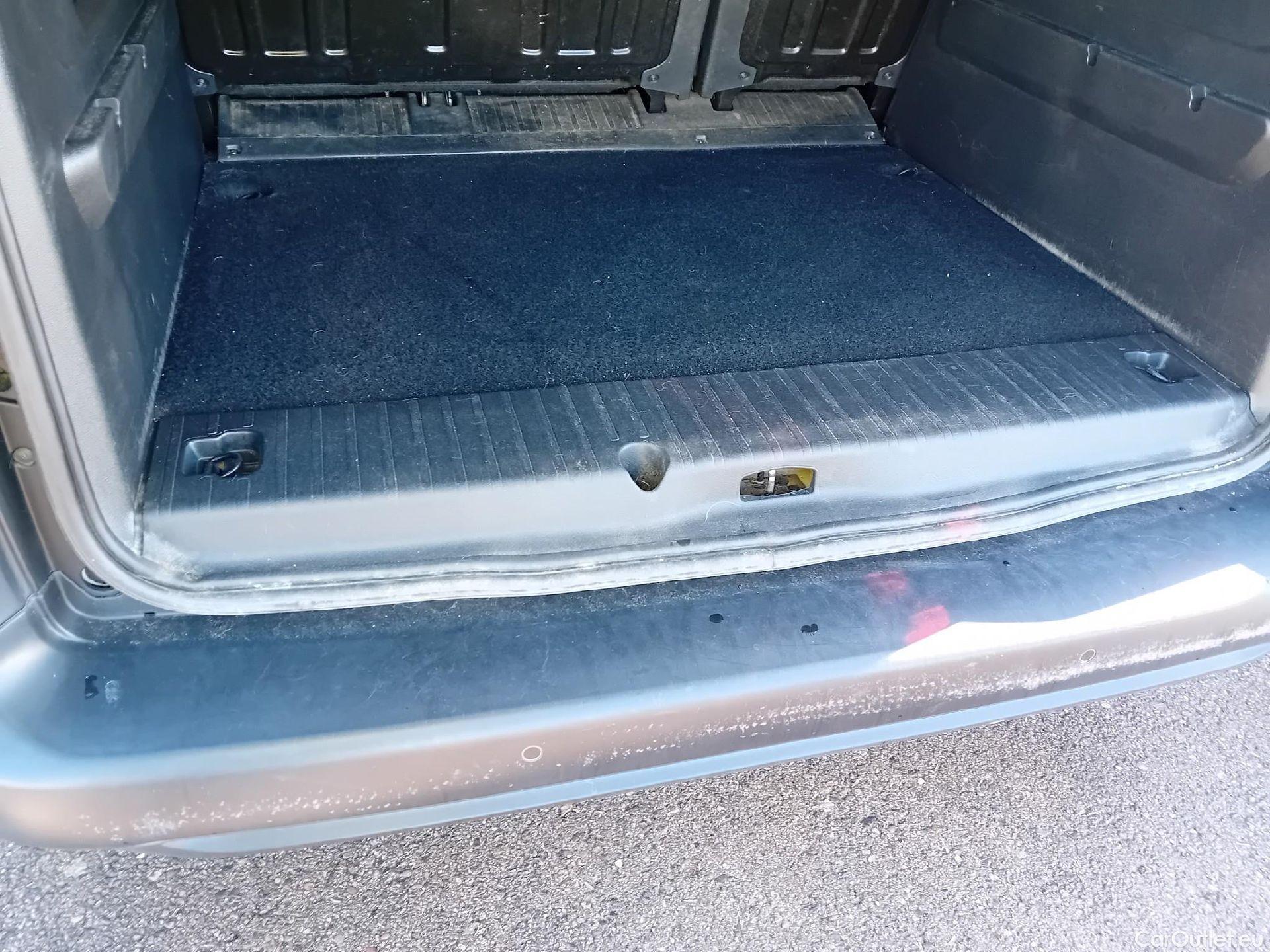  Citroen  Berlingo CITROEN  / 2018 / 5P / monovolumen compacto Talla M BlueHDi 100 S&S FEEL #10