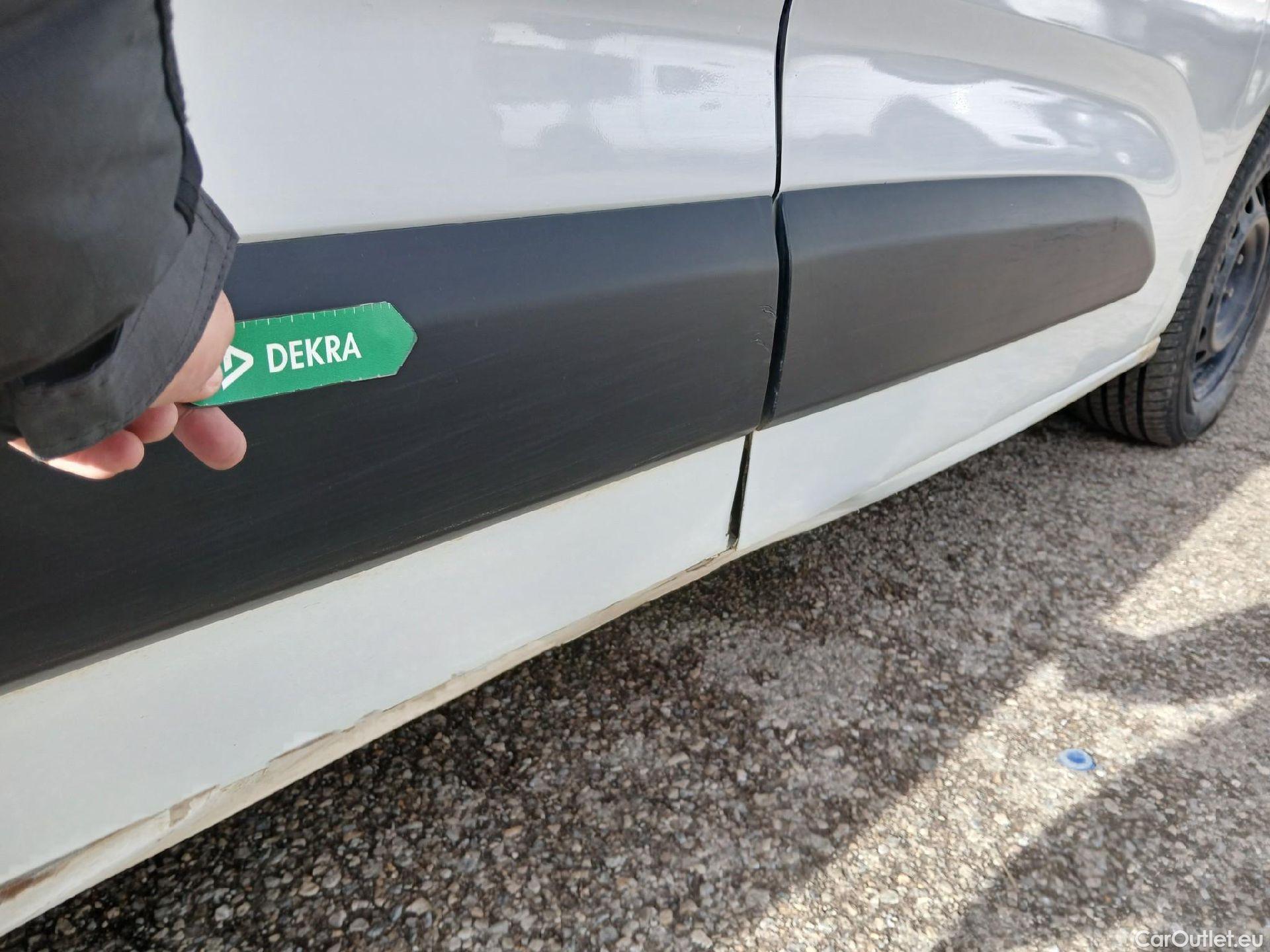  Citroen  Berlingo CITROEN  / 2018 / 4P / monovolumen compacto Talla M BlueHDi 100 S&S LIVE #72