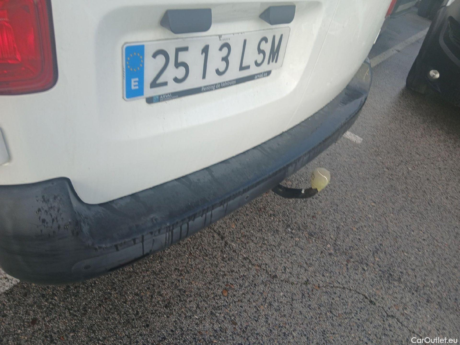  Citroen  Jumpy CITROEN  / 2016 / 4P / furgón Talla M BlueHDi 120 S&S 6v Worker #24