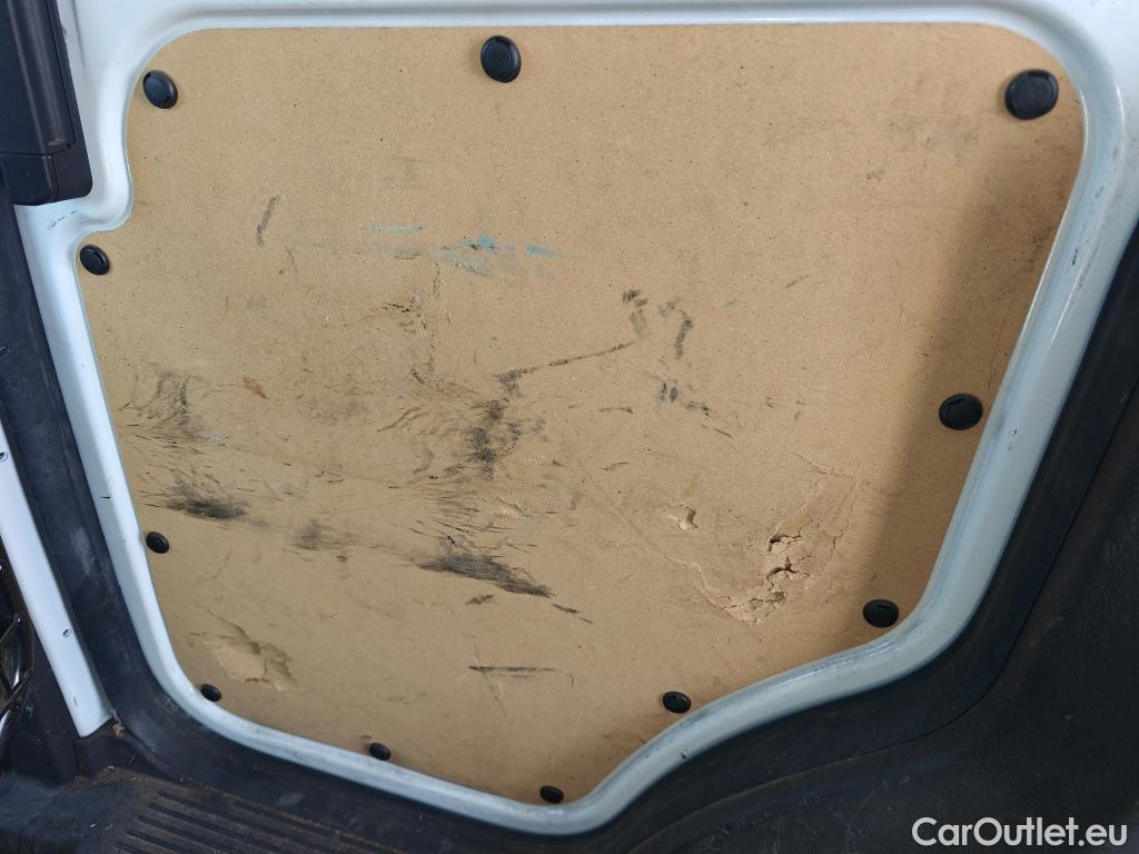  Ford  Transit FORD  Courier/2014/4P/furgón der.turis Van 1.5 TDCi 56kW Trend #56