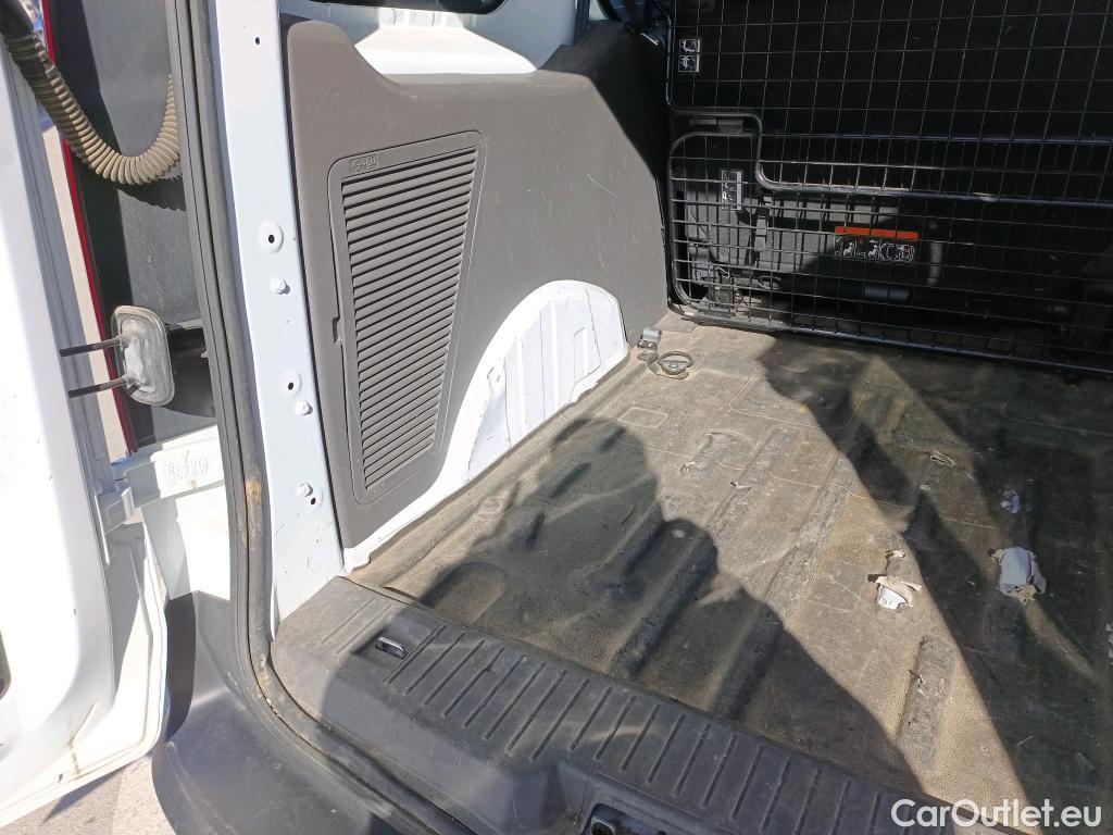  Ford  Transit Connect FORD  / 2013 / 5P / combi Kombi 1.5 TDCi 88kW Trend 230 L2 (N1) #4