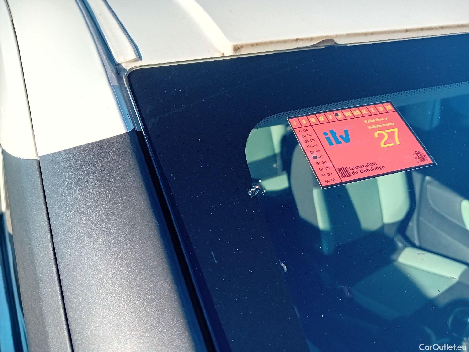  Citroen  Berlingo CITROEN  / 2018 / 5P / monovolumen compacto Talla M BlueHDi 100 S&S FEEL #19