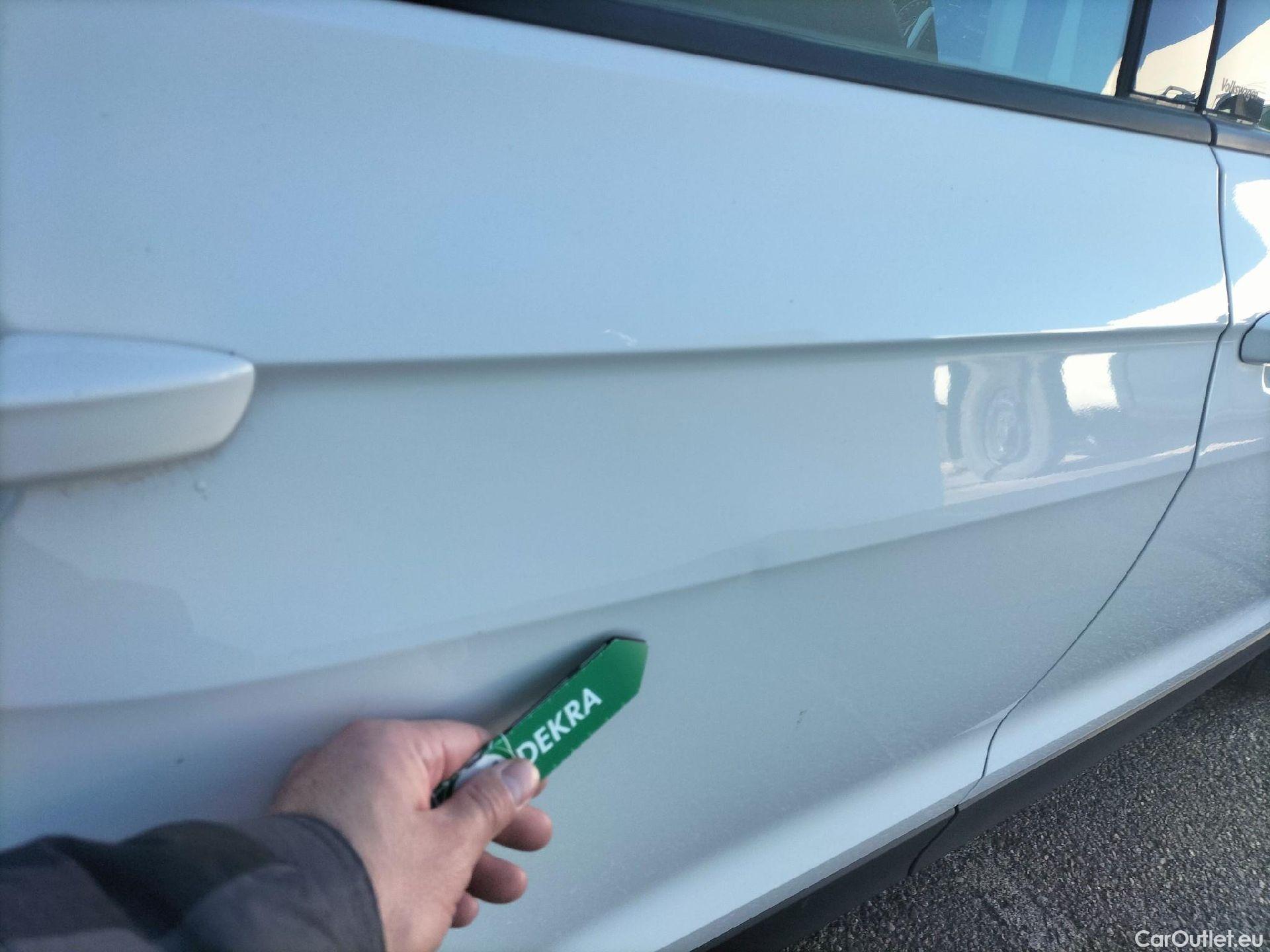  Volkswagen  T-CROSS VOLKSWAGEN  / 2018 / 5P / todoterreno Advance 1.0 TSI 81kW (110CV) DSG (AC3) #26