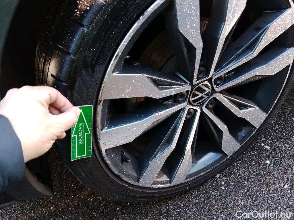  Volkswagen  T-ROC VOLKSWAGEN  / 2017 / 5P / todoterreno Sport 2.0 TDI 110kW (150CV) #6