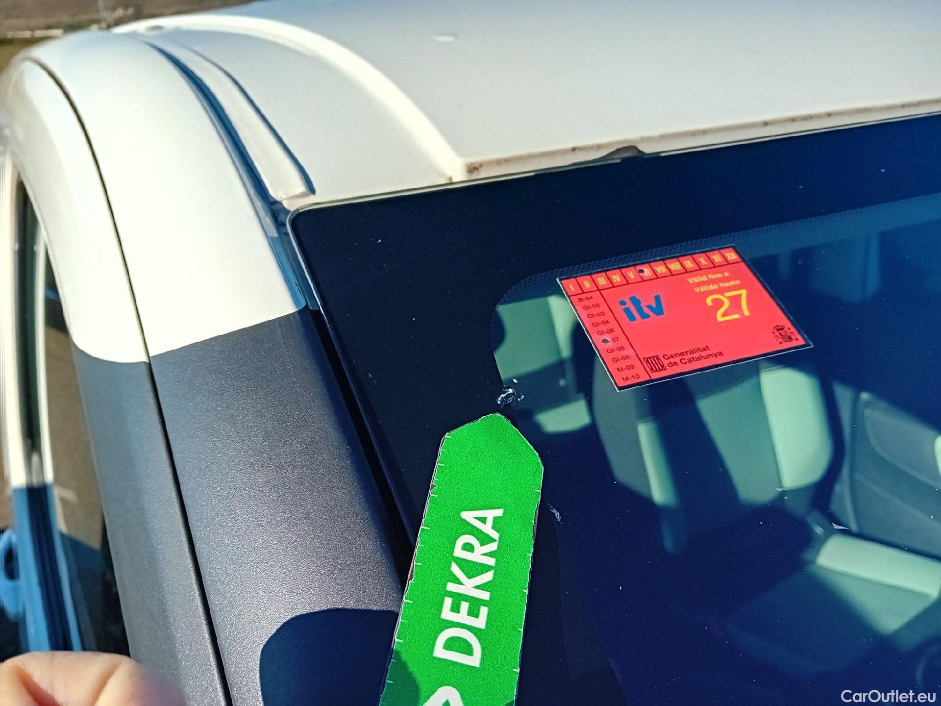  Citroen  Berlingo CITROEN  / 2018 / 5P / monovolumen compacto Talla M BlueHDi 100 S&S FEEL #20