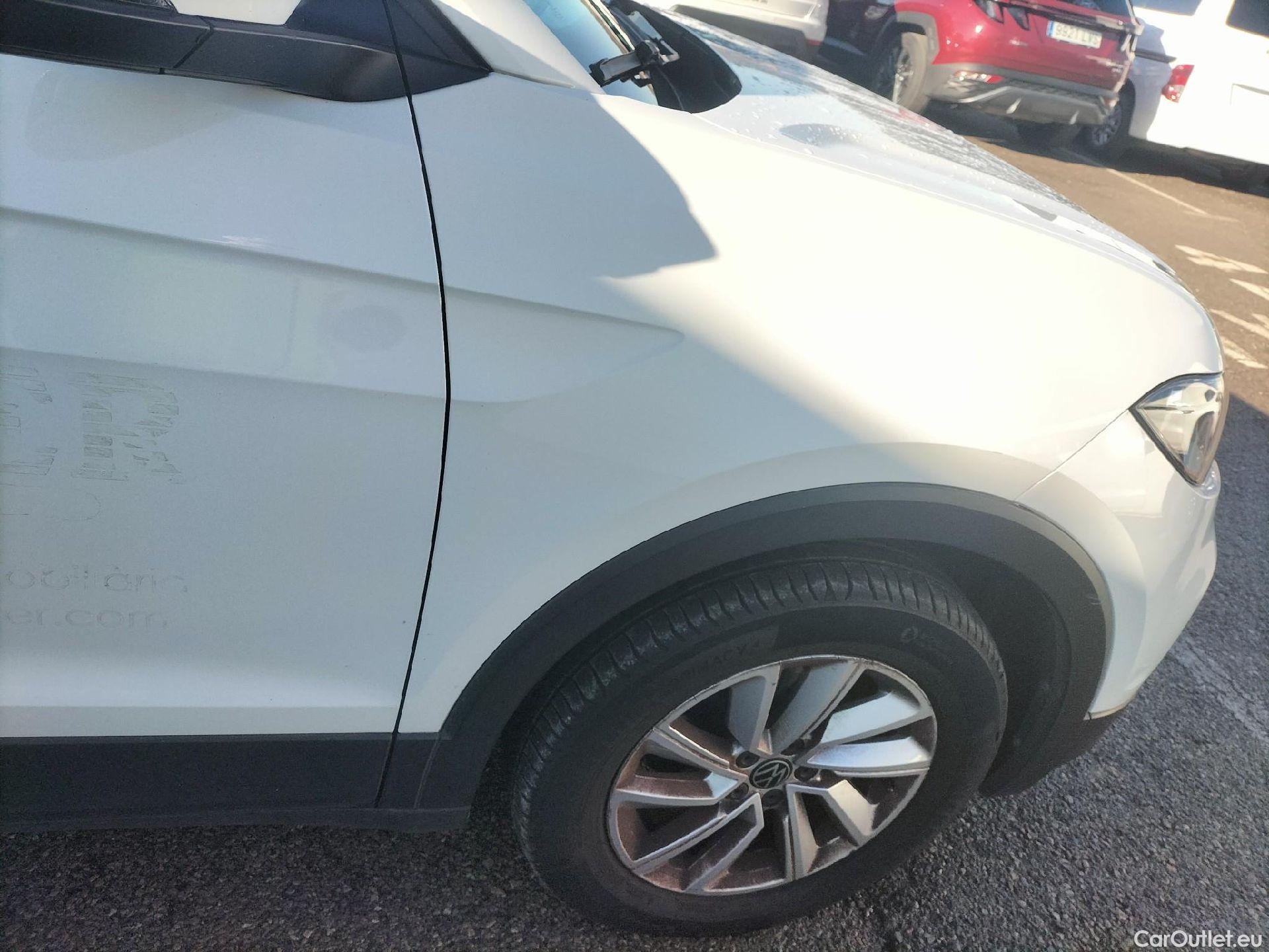  Volkswagen  T-CROSS VOLKSWAGEN  / 2018 / 5P / todoterreno Advance 1.0 TSI 81kW (110CV) DSG (AC3) #33