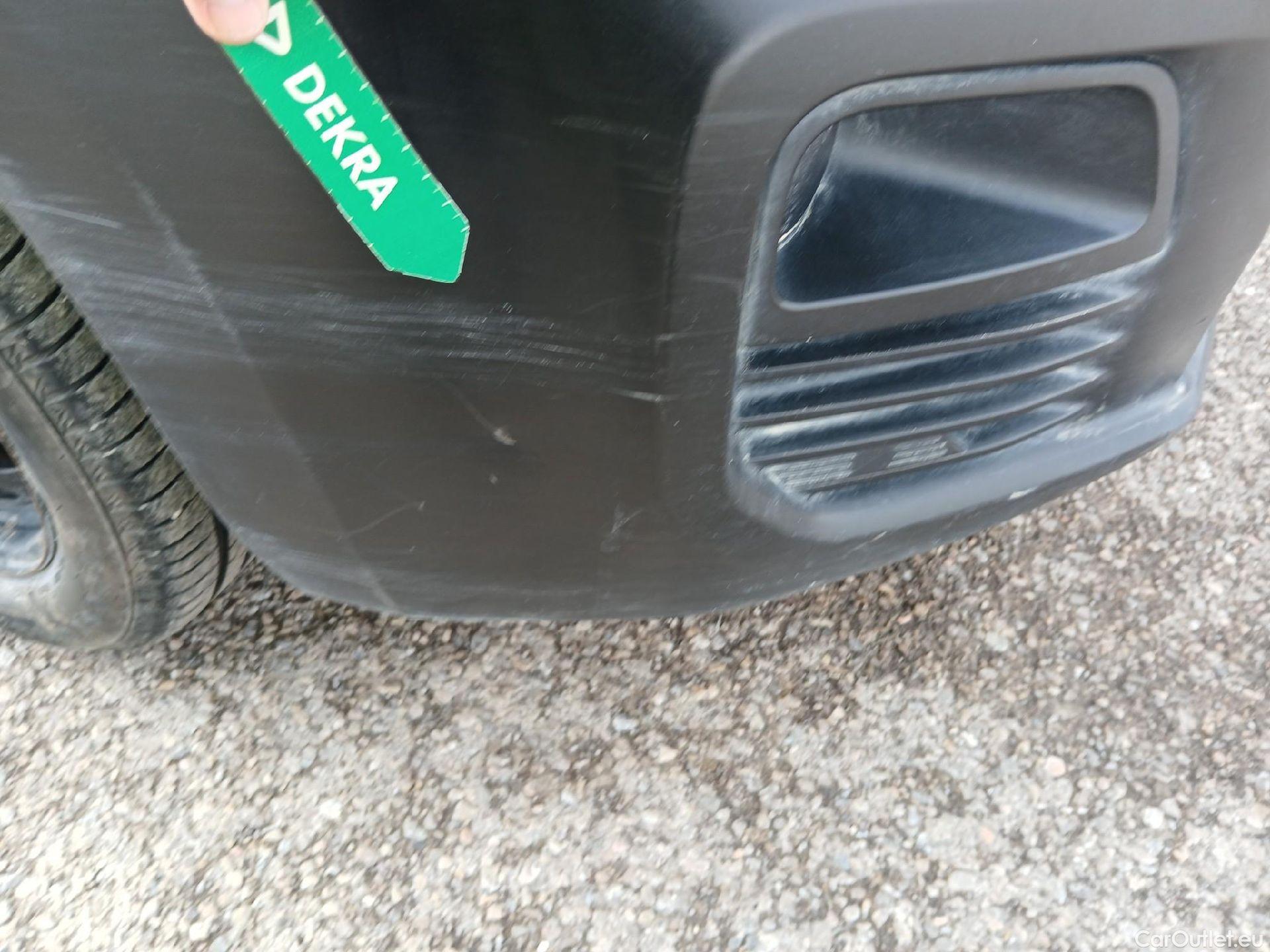  Citroen  Berlingo CITROEN  / 2018 / 4P / monovolumen compacto Talla M BlueHDi 100 S&S LIVE #32