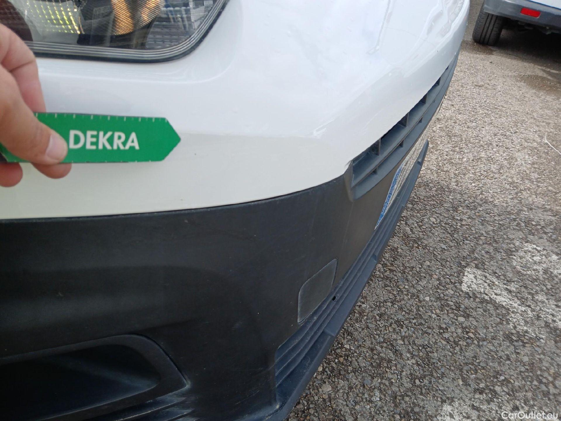  Citroen  Berlingo CITROEN  / 2018 / 4P / monovolumen compacto Talla M BlueHDi 100 S&S LIVE #30