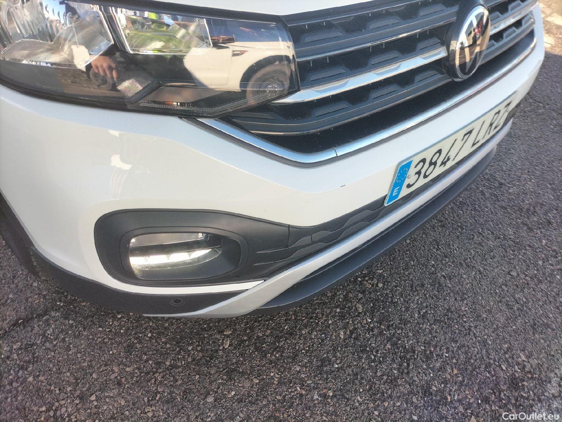  Volkswagen  T-CROSS VOLKSWAGEN  / 2018 / 5P / todoterreno Advance 1.0 TSI 81kW (110CV) DSG (AC3) #3