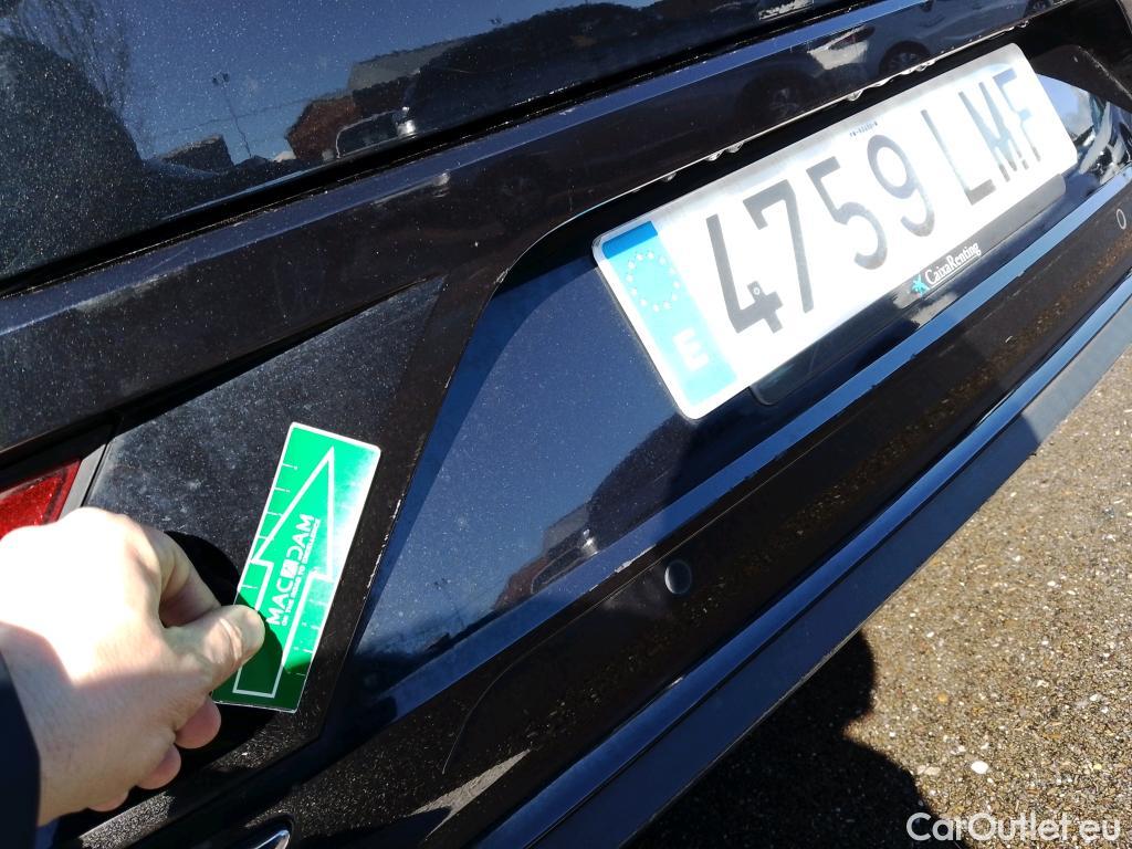  Volkswagen  T-ROC VOLKSWAGEN  / 2017 / 5P / todoterreno Sport 2.0 TDI 110kW (150CV) #25