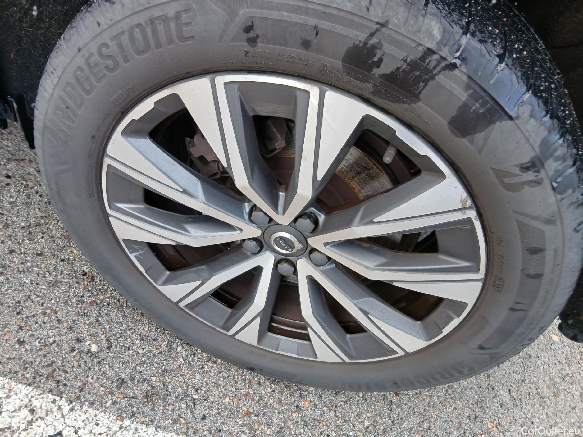  Volvo  XC60 VOLVO  / 2017 / 5P / todoterreno 2.0 T6 AWD Recharge Inscription Auto #1