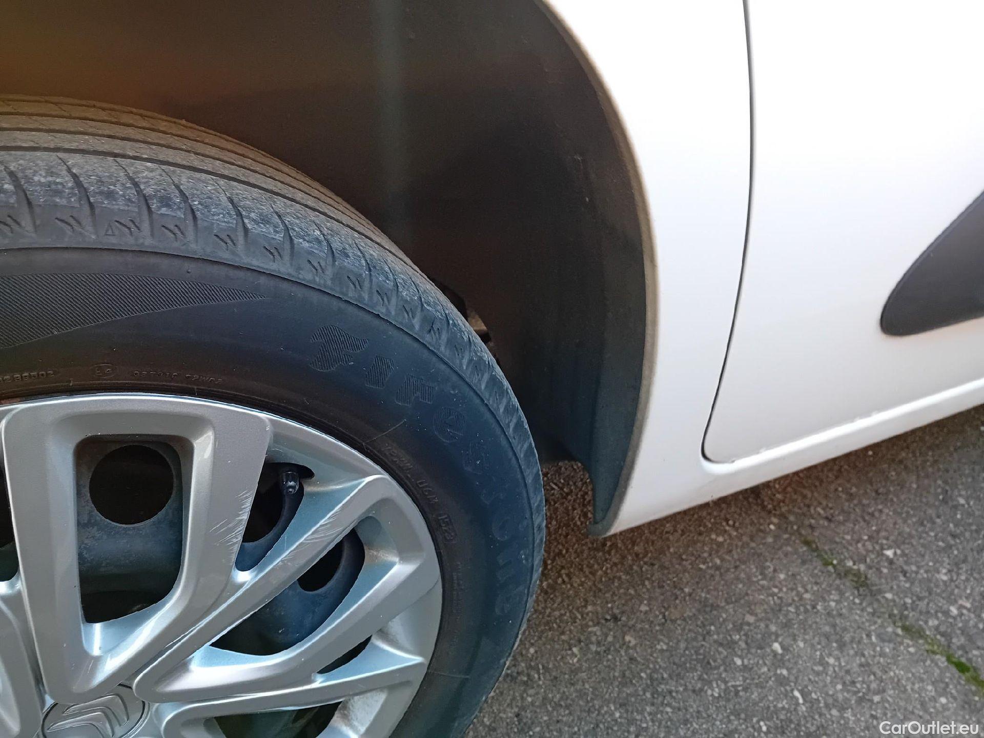  Citroen  Berlingo CITROEN  / 2018 / 5P / monovolumen compacto Talla M BlueHDi 100 S&S FEEL #13