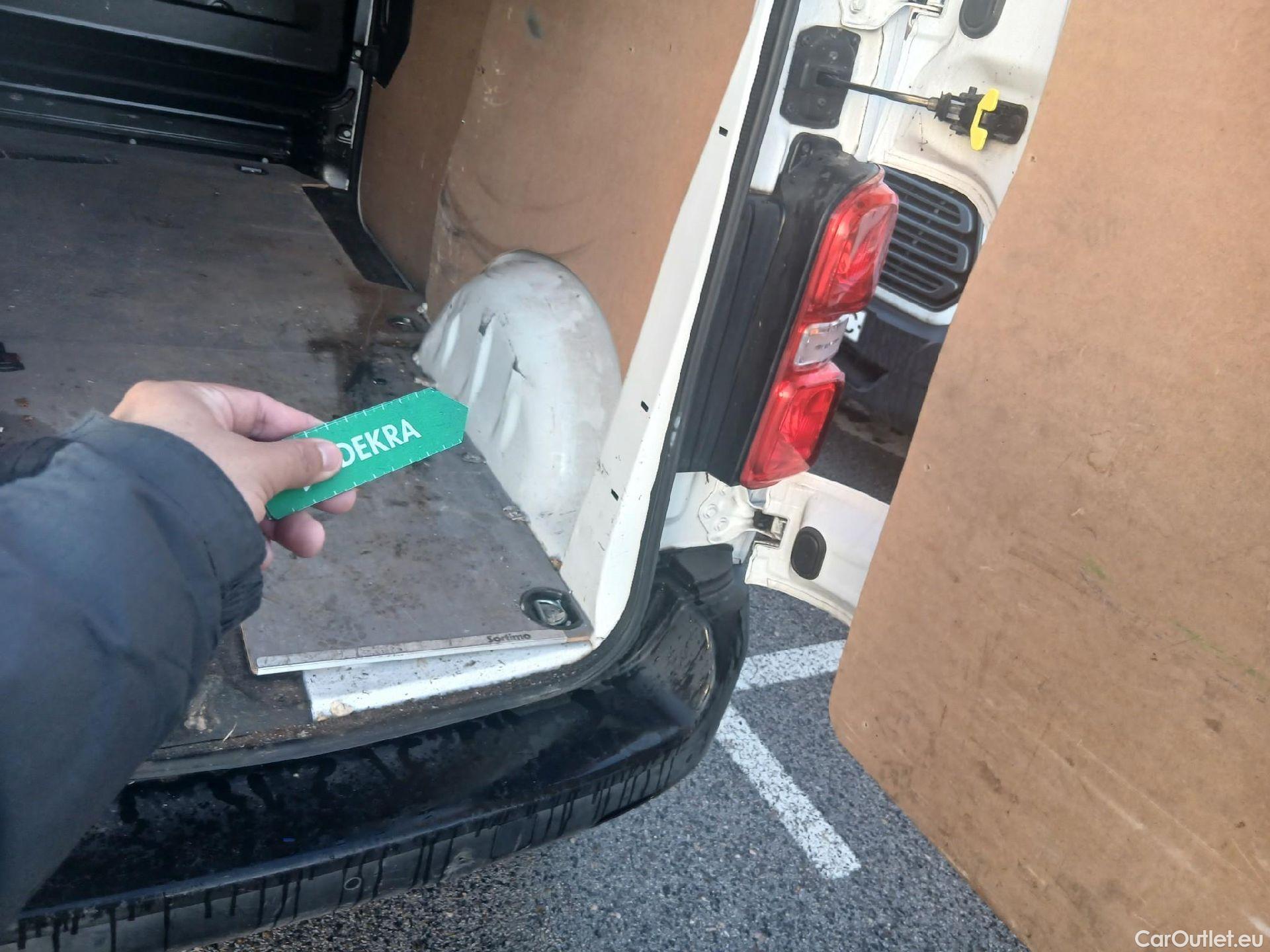  Citroen  Jumpy CITROEN  / 2016 / 4P / furgón Talla M BlueHDi 120 S&S 6v Worker #1