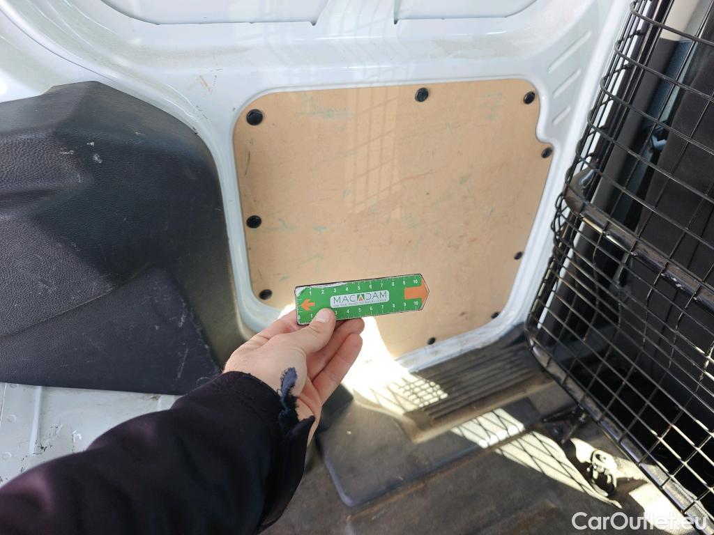  Ford  Transit FORD  Courier/2014/4P/furgón der.turis Van 1.5 TDCi 56kW Trend #92