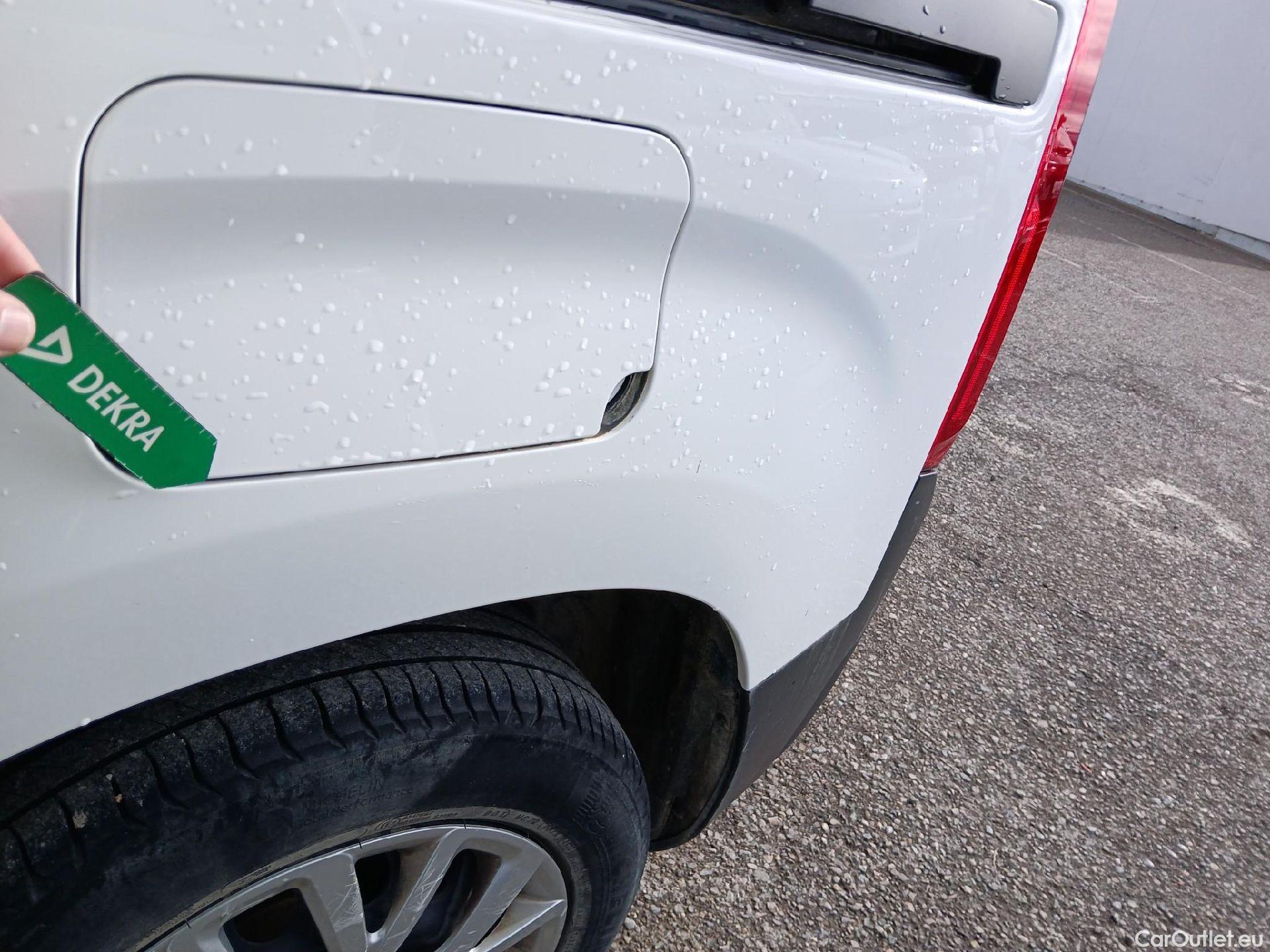  Citroen  Berlingo CITROEN  / 2018 / 4P / monovolumen compacto Talla M BlueHDi 100 S&S LIVE #52