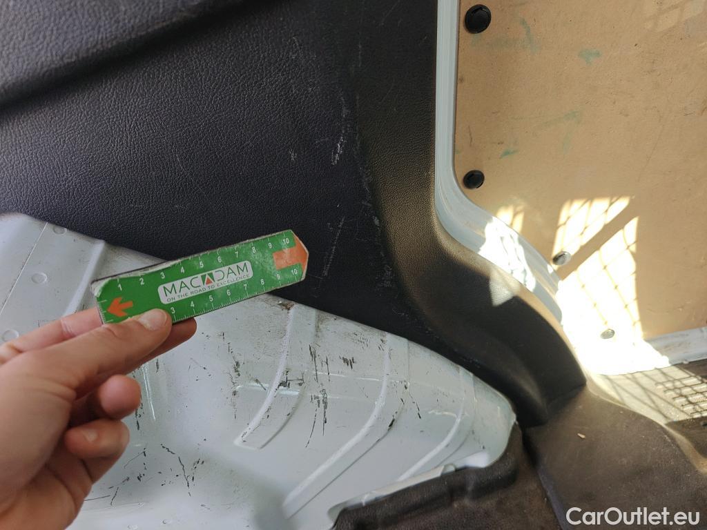  Ford  Transit FORD  Courier/2014/4P/furgón der.turis Van 1.5 TDCi 56kW Trend #17