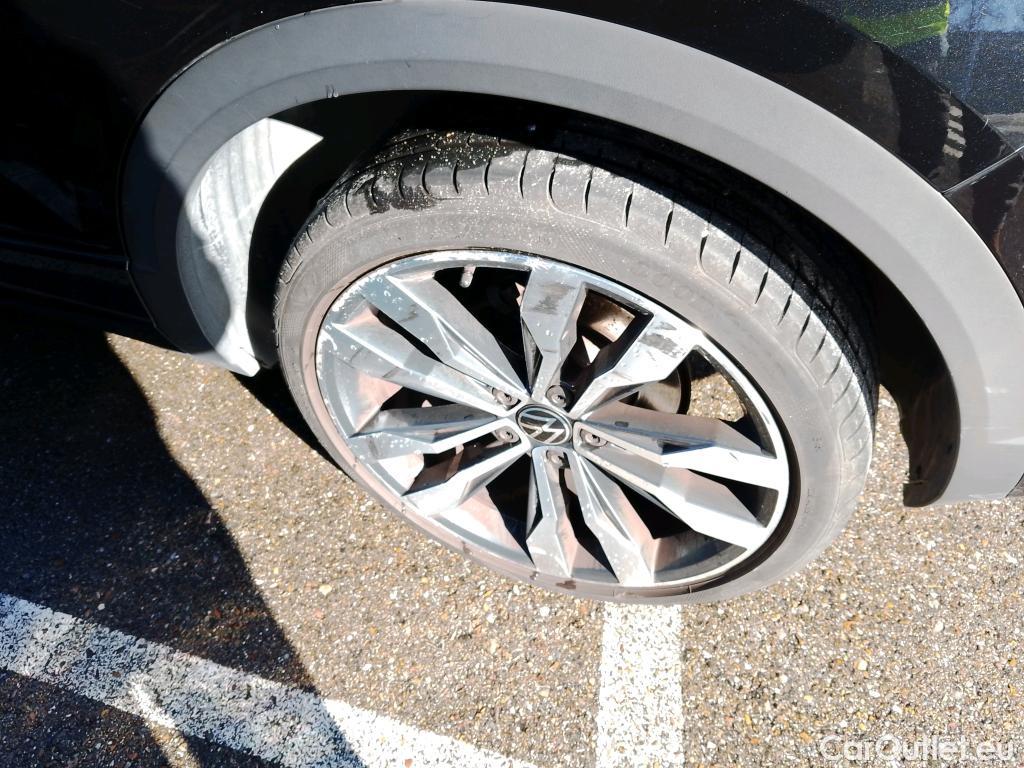  Volkswagen  T-ROC VOLKSWAGEN  / 2017 / 5P / todoterreno Sport 2.0 TDI 110kW (150CV) #3