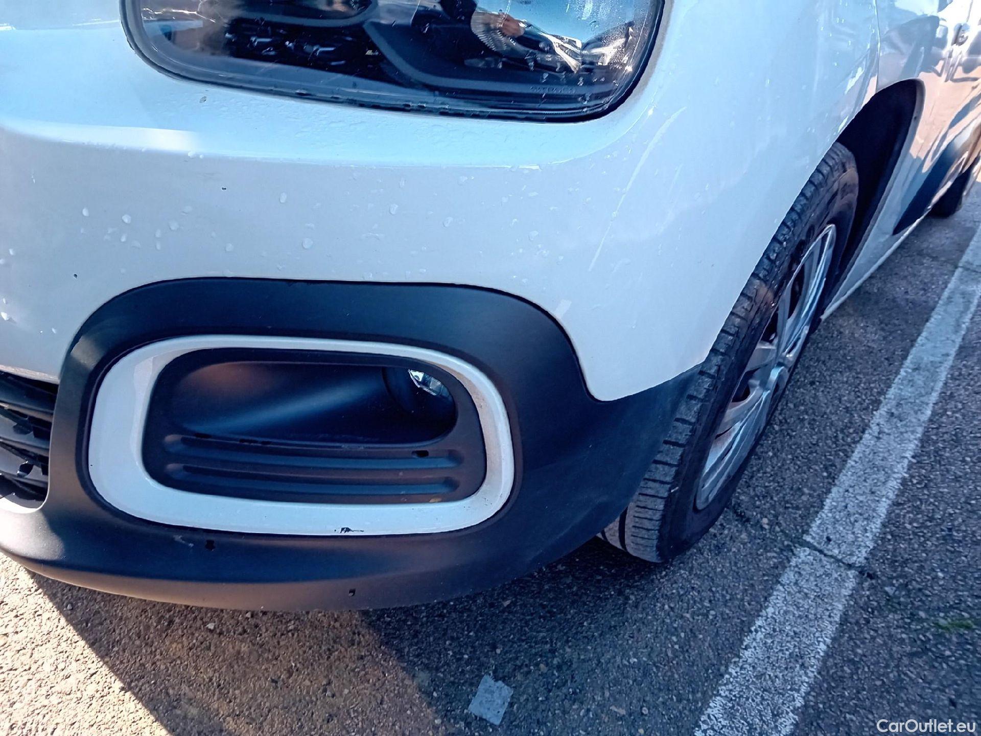  Citroen  Berlingo CITROEN  / 2018 / 5P / monovolumen compacto Talla M BlueHDi 100 S&S FEEL #2