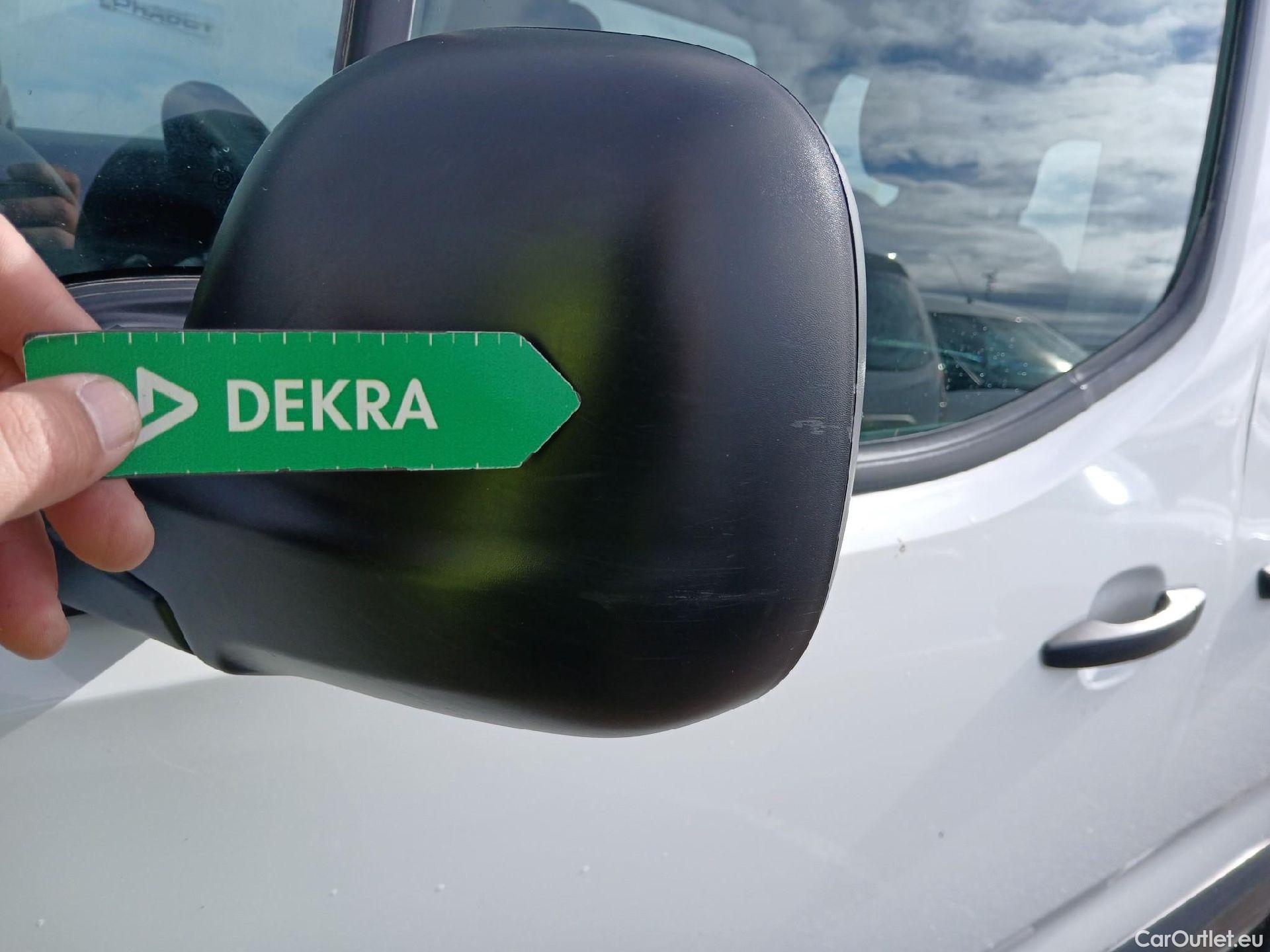  Citroen  Berlingo CITROEN  / 2018 / 4P / monovolumen compacto Talla M BlueHDi 100 S&S LIVE #41