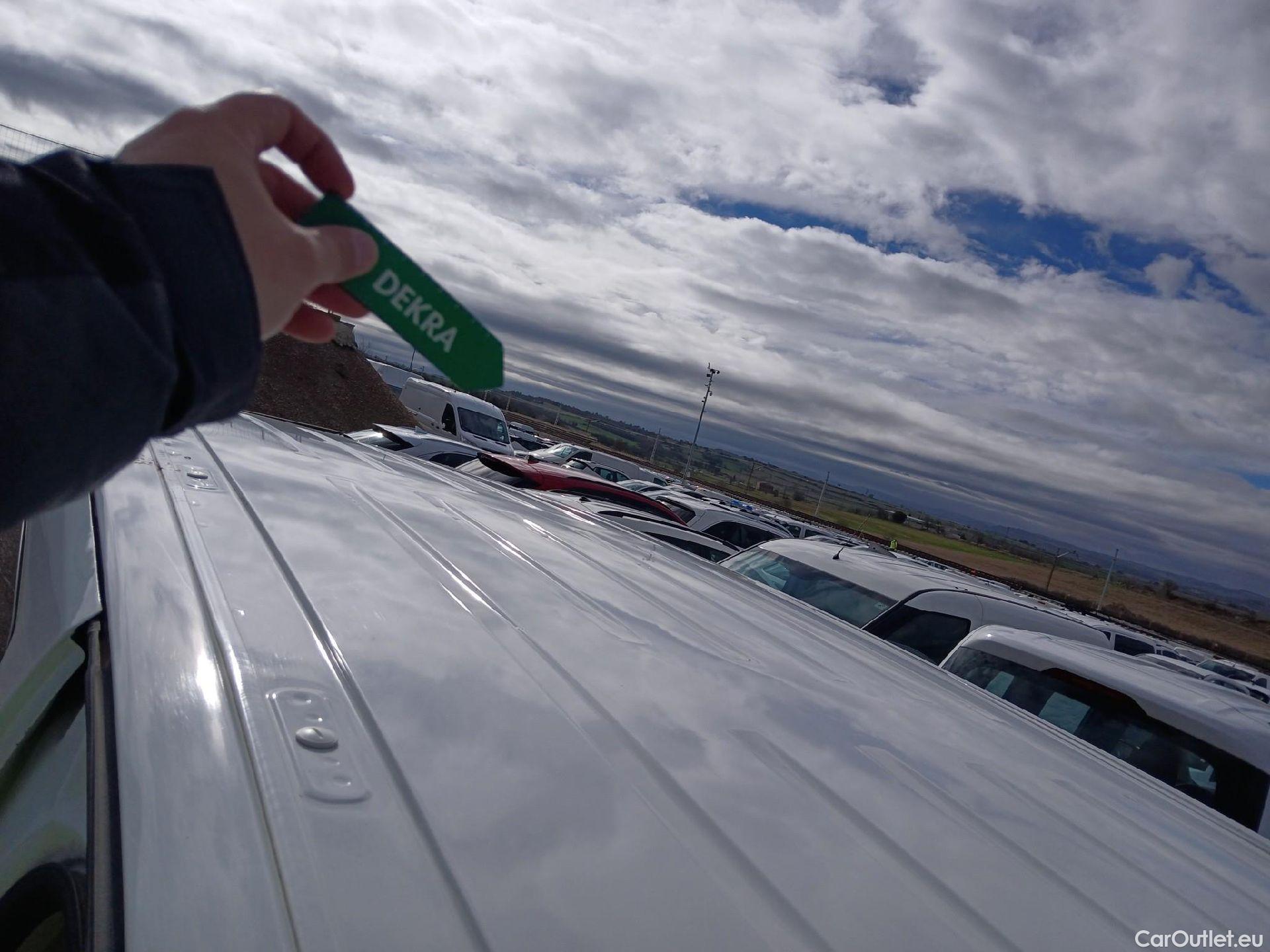  Citroen  Berlingo CITROEN  / 2018 / 4P / monovolumen compacto Talla M BlueHDi 100 S&S LIVE #90