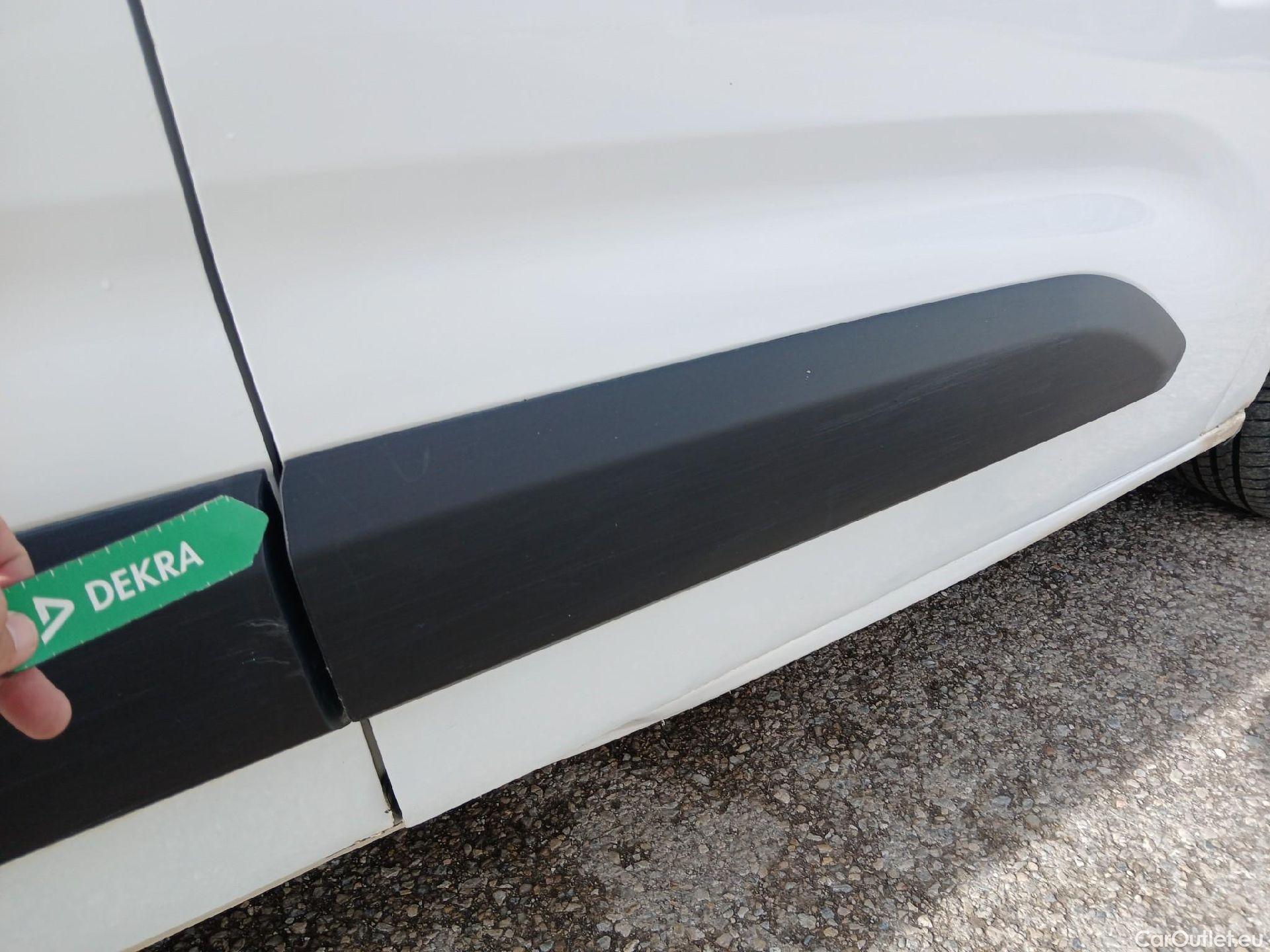  Citroen  Berlingo CITROEN  / 2018 / 4P / monovolumen compacto Talla M BlueHDi 100 S&S LIVE #81