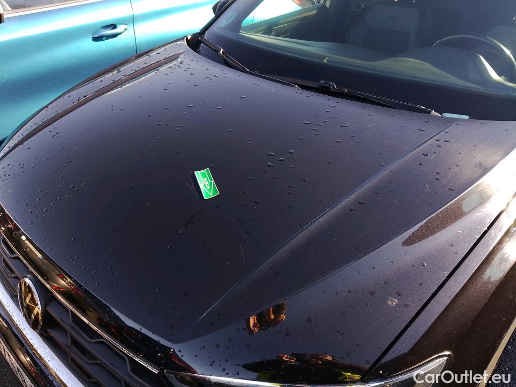  Volkswagen  T-ROC VOLKSWAGEN  / 2017 / 5P / todoterreno Sport 2.0 TDI 110kW (150CV) #30