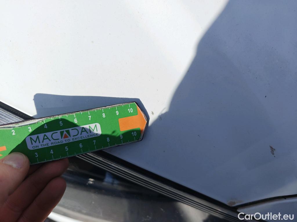  Ford  Transit FORD  Courier/2014/4P/furgón der.turis Van 1.5 TDCi 56kW Trend #84