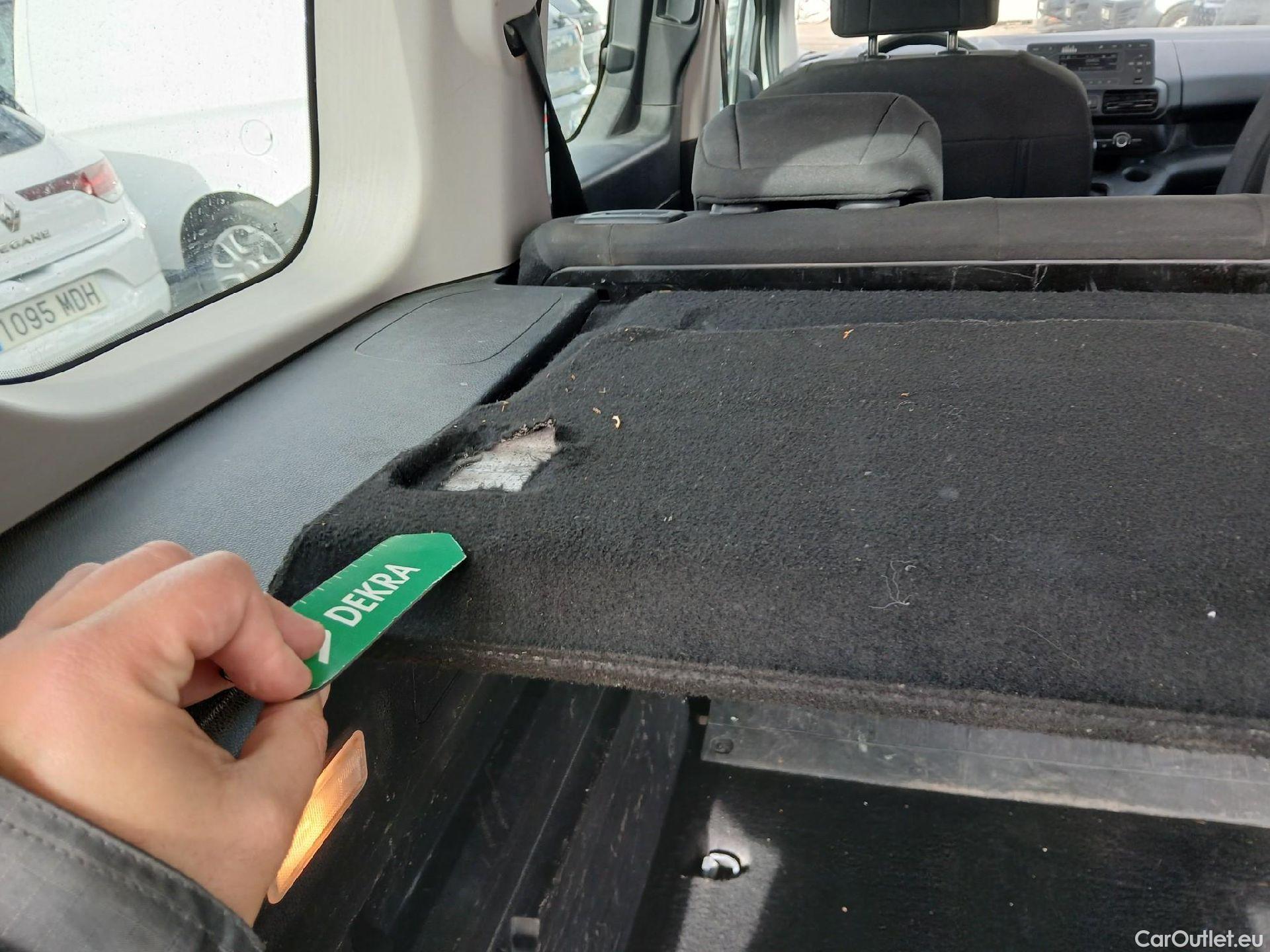  Citroen  Berlingo CITROEN  / 2018 / 4P / monovolumen compacto Talla M BlueHDi 100 S&S LIVE #19