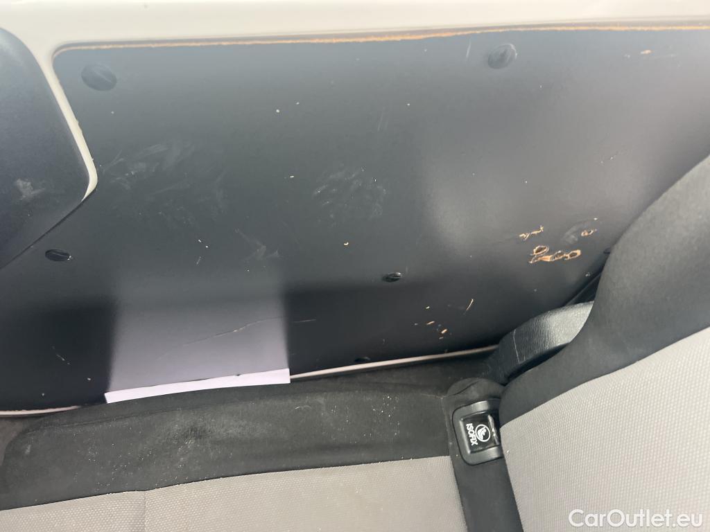  Opel  Vivaro OPEL  / 2019 / 4P / combi 1.5 Diésel 88kW (120CV) L Inc. Express #40