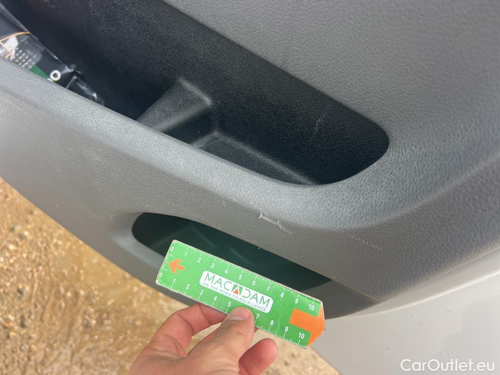  Opel  Vivaro OPEL  / 2019 / 4P / combi 1.5 Diésel 88kW (120CV) L Inc. Express #36