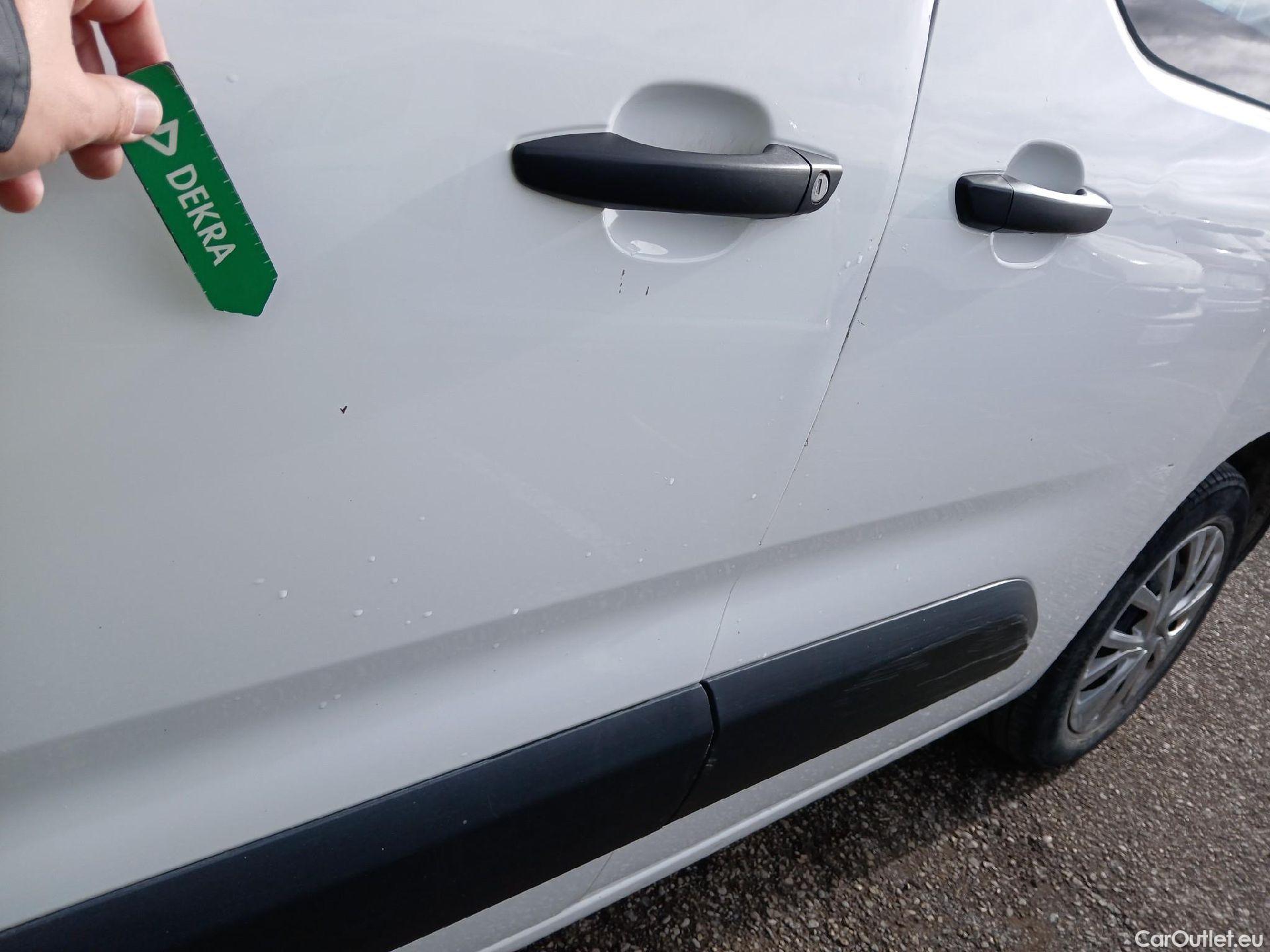  Citroen  Berlingo CITROEN  / 2018 / 4P / monovolumen compacto Talla M BlueHDi 100 S&S LIVE #44