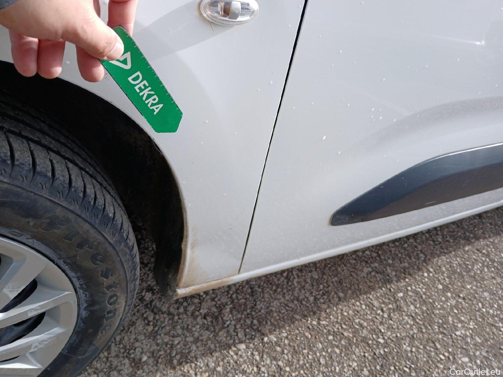  Citroen  Berlingo CITROEN  / 2018 / 4P / monovolumen compacto Talla M BlueHDi 100 S&S LIVE #39