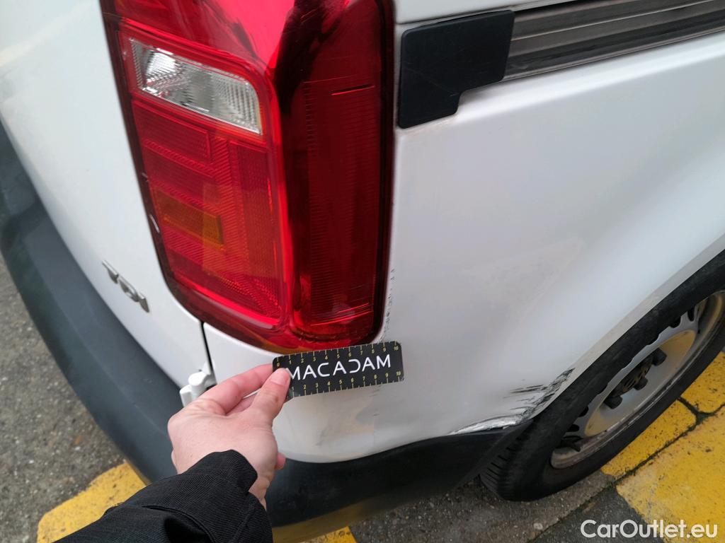  Volkswagen  Caddy VOLKSWAGEN  / 2015 / 4P / combi Business 2.0 TDI 55kW (75CV) BMT * #37