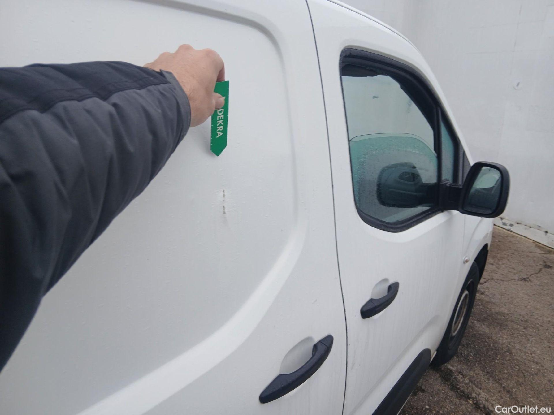  Peugeot  Partner PEUGEOT  / 2018 / 4P / furgón derivado de turismo Premium Standard 600kg BlueHDi 73kW (AC) #24