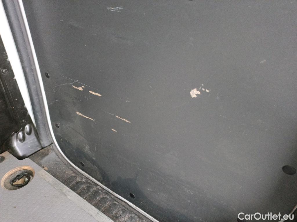  Renault  Kangoo RENAULT  Furgón/2013/3P/furgón derivado de turismo Profesional Blue dCi 70kW (95CV) #32