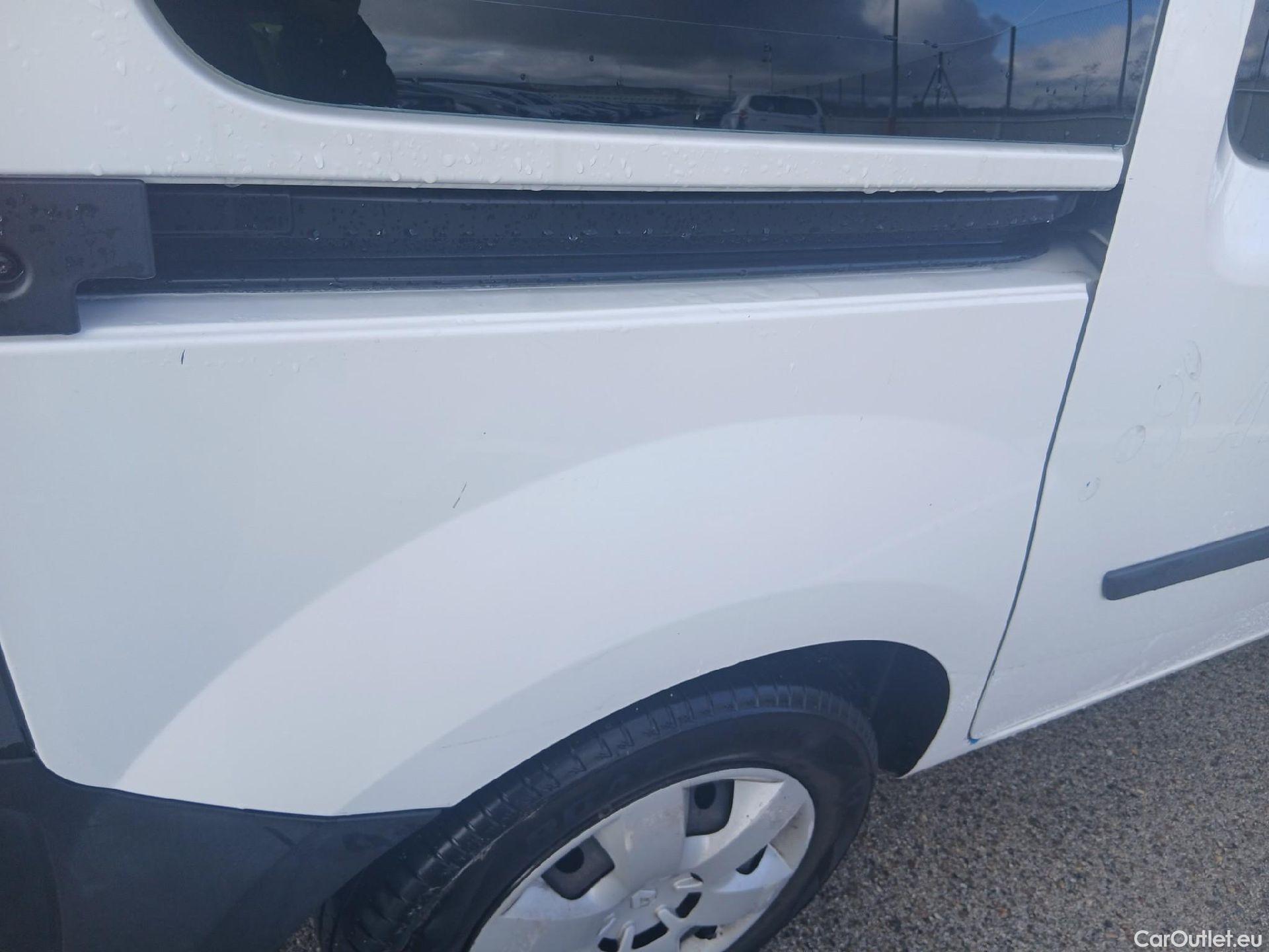  Renault  Kangoo RENAULT  Combi / 2013 / 4P / combi Profesional M1-AF Blue dCi 70 kW (95 CV) #24