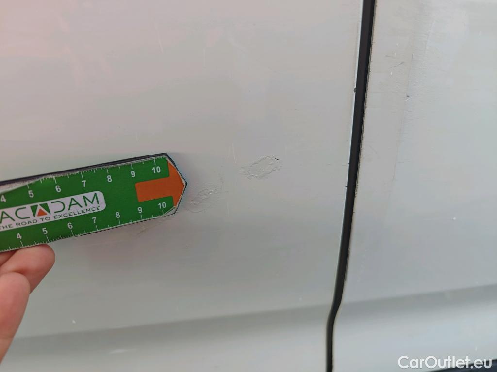  Peugeot  Partner PEUGEOT  / 2018 / 3P / furgón derivado de turismo Pro Standard 600kg BlueHDi 73kW (AC) #39