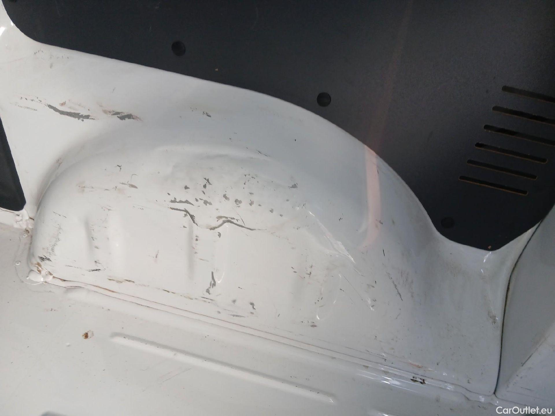  Peugeot  Expert PEUGEOT  / 2016 / 4P / furgón Furgón Premium 1.5 BlueHDi 100 Standard (AC) #31