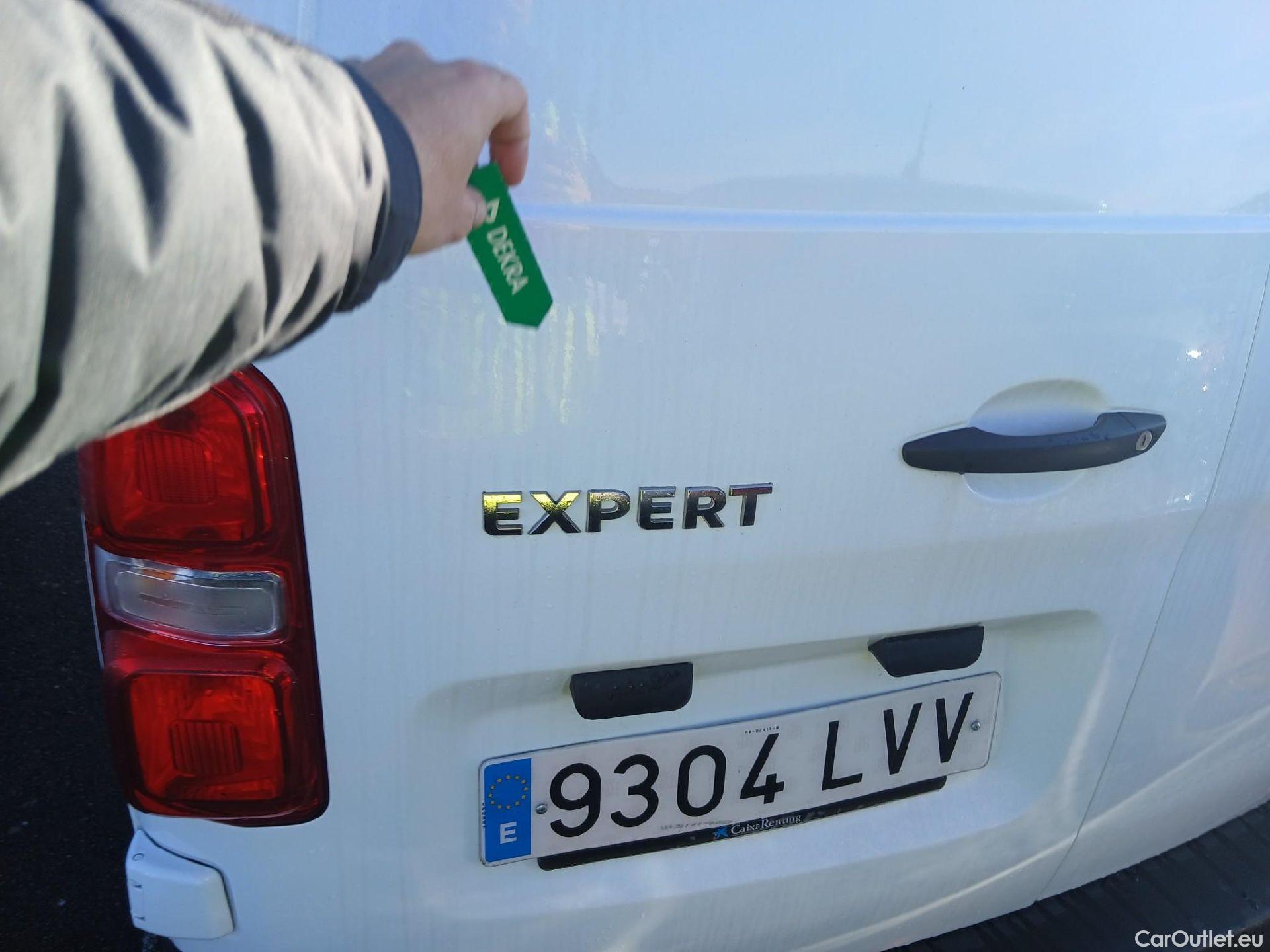  Peugeot  Expert PEUGEOT  / 2016 / 4P / furgón Furgón Premium 1.5 BlueHDi 100 Standard (AC) #16